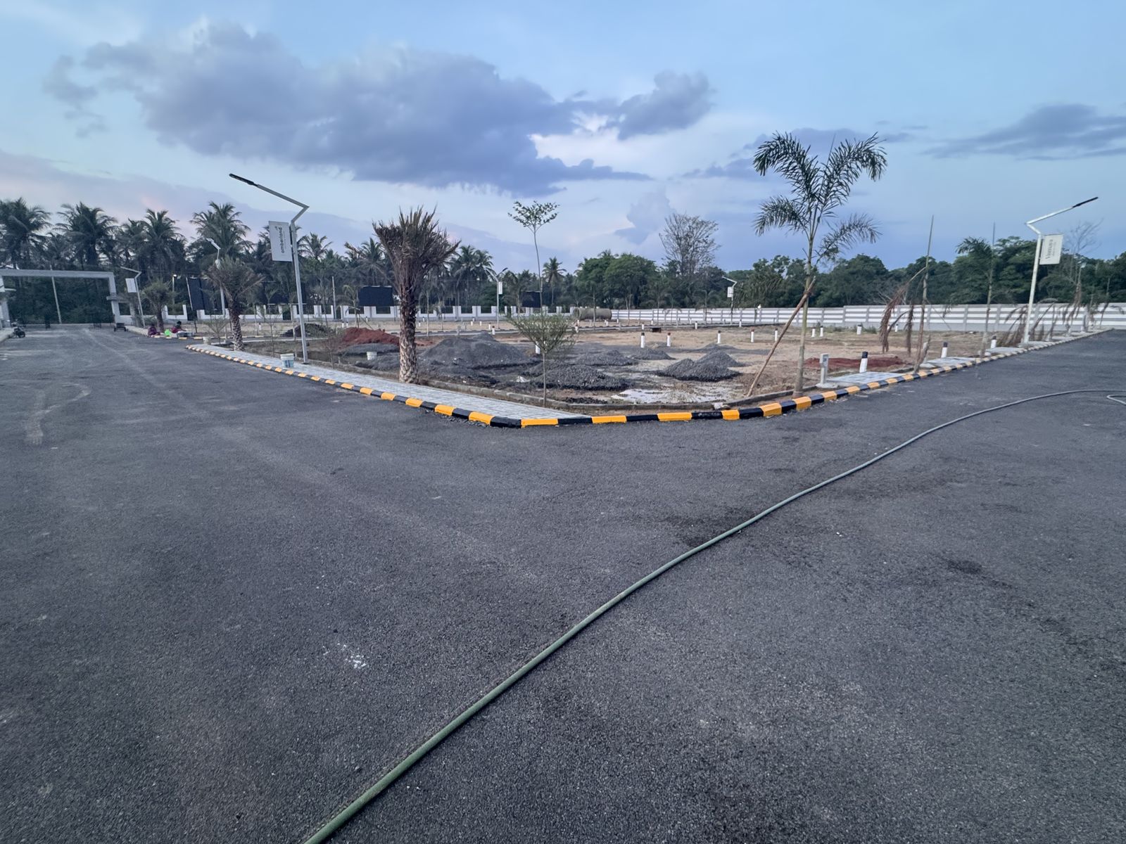 Vismaya, on site &mdash; plots and street lighting